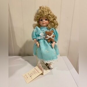 Victoria Ashlea Originals Collector Porcelain Doll Susan on Display Stand